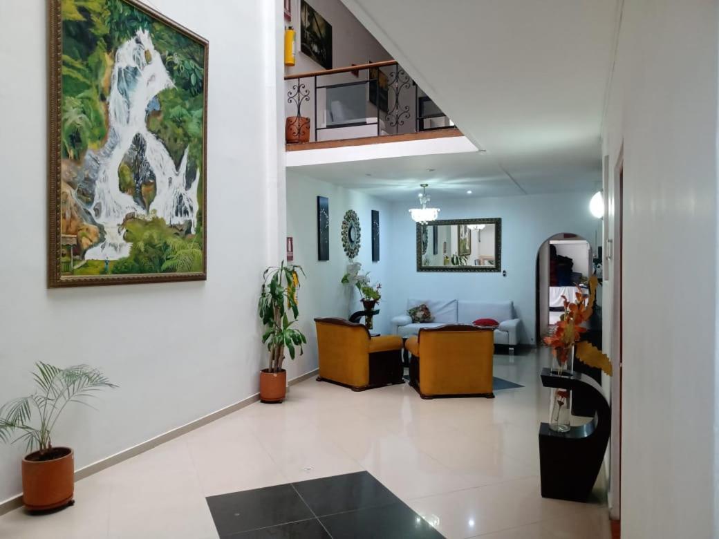 Hotel Brisas Medellin Bagian luar foto